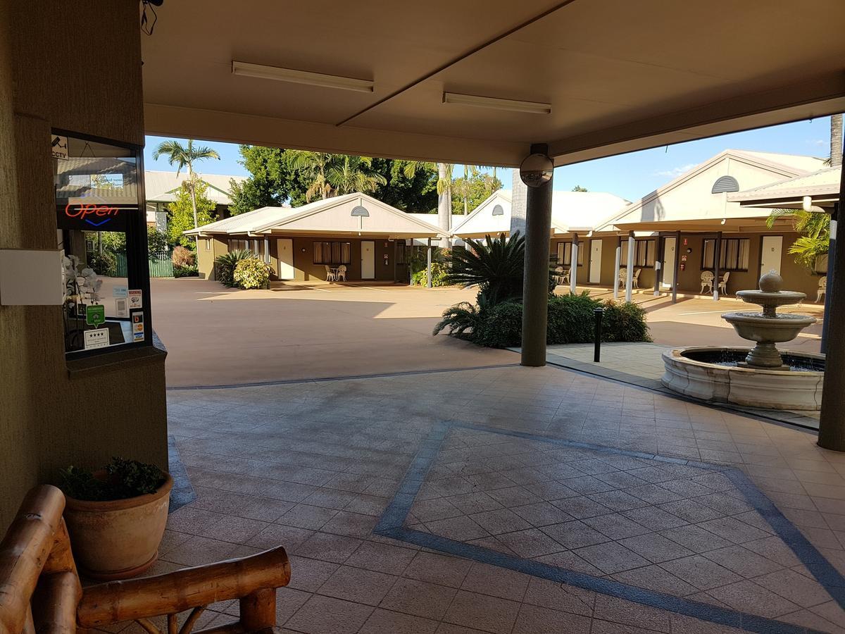 Rockhampton Palms Motor Inn Zewnętrze zdjęcie